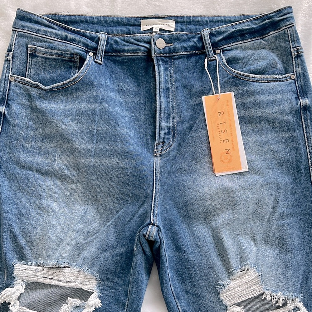 Risen Jeans Destressed High Rise Size 2x/3x - Picture 3 of 6